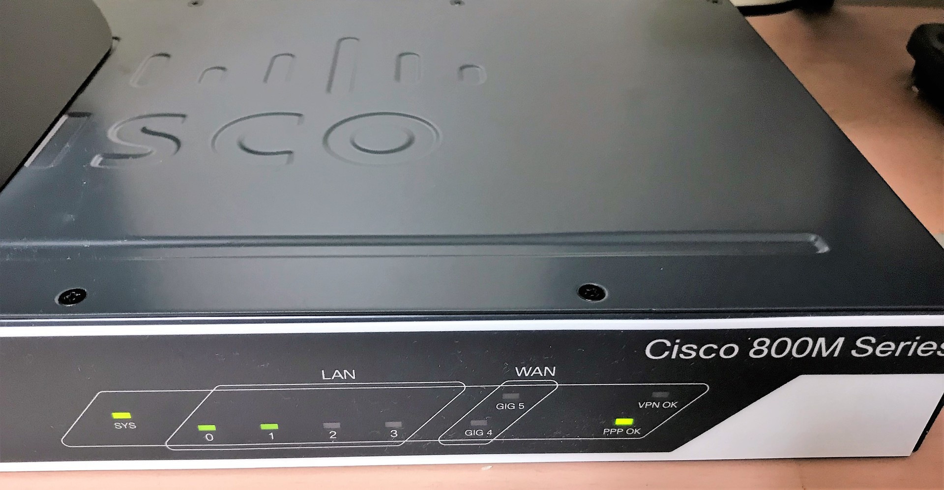 CISCO  C841M-4X-JSEC/K9　1台（新品）その1